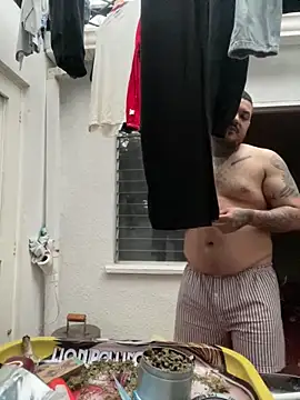 El Titan1998 online show from March 2025 11:29:02 AM