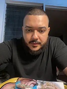 El Titan1998 online show from November 2025 11:03:01 PM