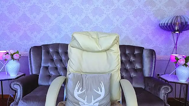 Snapshot of Lucky_Rita chatting on September 2025 01:22:02 PM Lucky Rita online show from September 2025 01:22:02 PM