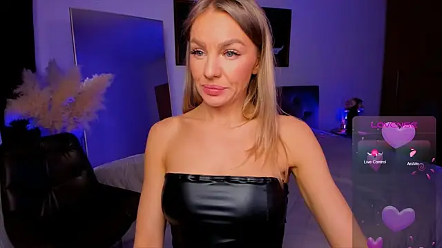 Oliva Candy online show from January 2026 09:40:02 PM