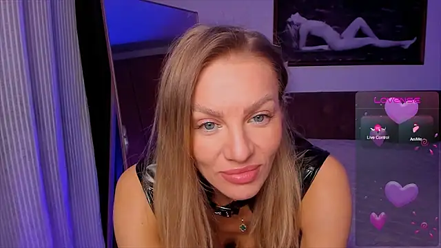 Oliva Candy online show from March 2026 06:44:02 PM