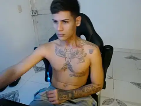 Snapshot of Clyde019 chatting on January 2025 06:19:02 AM Clyde019 online show from January 2025 06:19:02 AM