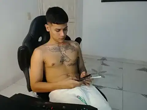 Clyde019 online show from February 2025 12:27:01 AM