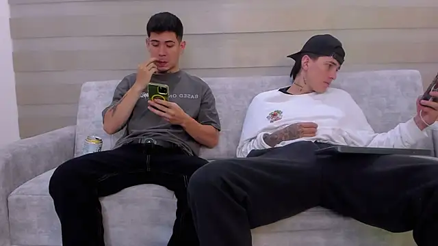 Snapshot of hell_twink chatting on March 2025 06:07:02 AM hell twink online show from March 2025 06:07:02 AM