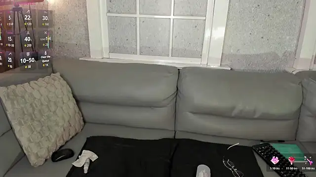 Snapshot of LucyLovelyy chatting on November 2025 02:09:01 AM LucyLovelyy online show from November 2025 02:09:01 AM