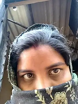 Snapshot of sweet_suman chatting on December 2025 04:28:02 AM sweet suman online show from December 2025 04:28:02 AM