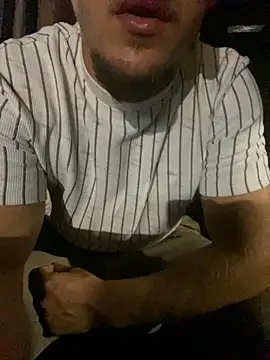 Snapshot of couplehot992 chatting on October 2025 06:52:01 PM couplehot992 online show from October 2025 06:52:01 PM