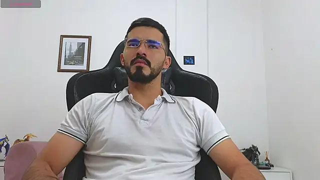 Massimoo 07 online show from October 2025 07:12:01 PM