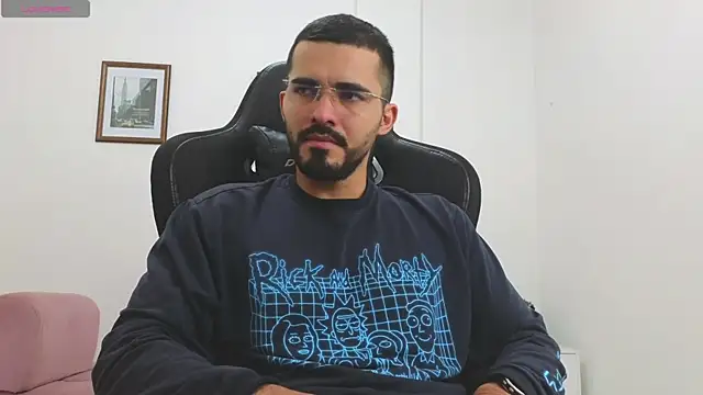 Massimoo 07 online show from November 2025 06:09:02 PM