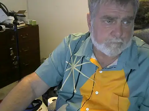 Snapshot of viejo_oso chatting on September 2025 03:07:02 AM viejo oso online show from September 2025 03:07:02 AM