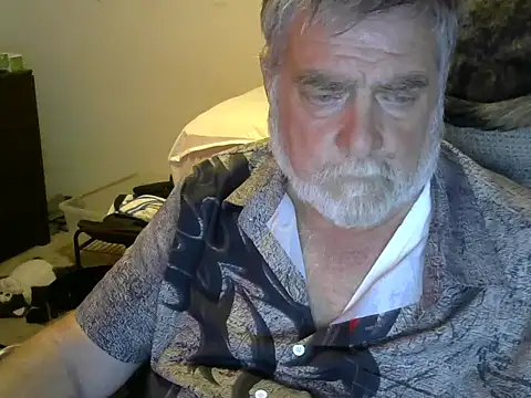 Snapshot of viejo_oso chatting on September 2025 02:24:01 AM viejo oso online show from September 2025 02:24:01 AM