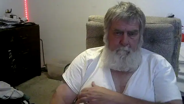 Snapshot of viejo_oso chatting on May 2026 10:26:01 PM viejo oso online show from May 2026 10:26:01 PM