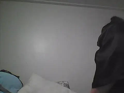 Snapshot of Luciouslouise72@xh chatting on November 2025 10:08:02 PM Luciouslouise72xh online show from November 2025 10:08:02 PM