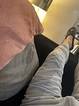 scottttyysc online show from December 2024 08:55:02 AM