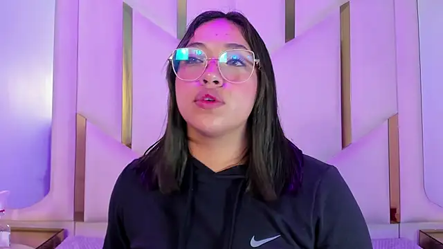 Snapshot of IsabellRodriguez18 chatting on April 2026 03:40:02 AM IsabellRodriguez18 online show from April 2026 03:40:02 AM