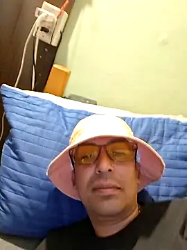 zeus2630 online show from November 2025 02:53:02 PM