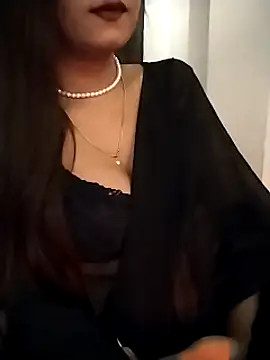 Aish29xh online show from January 2025 07:28:02 PM