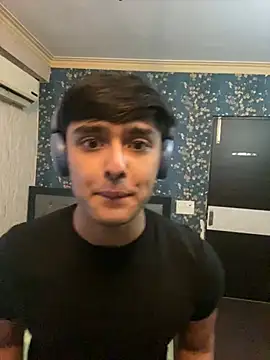 Snapshot of sunny49477 chatting on January 2025 11:00:02 AM sunny49477 online show from January 2025 11:00:02 AM