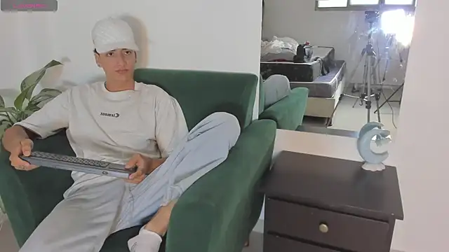 two milkyway online show from October 2025 12:34:02 PM