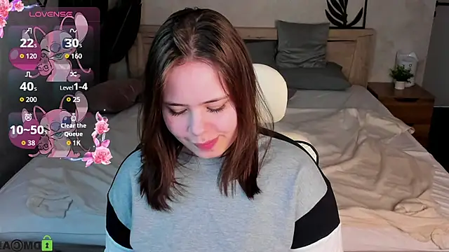 EricaElliott online show from November 2025 09:42:01 AM