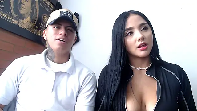 Snapshot of Thiago_x_Sahara chatting on January 2025 02:52:01 PM Thiago x Sahara online show from January 2025 02:52:01 PM