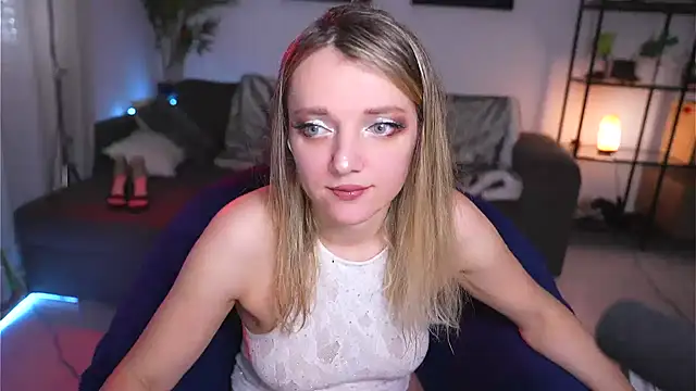 Magnetic Amy online show from February 2025 10:07:02 AM