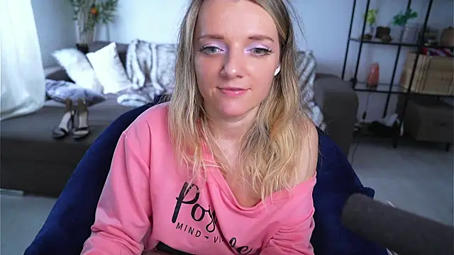 Magnetic Amy online show from March 2025 04:02:01 PM