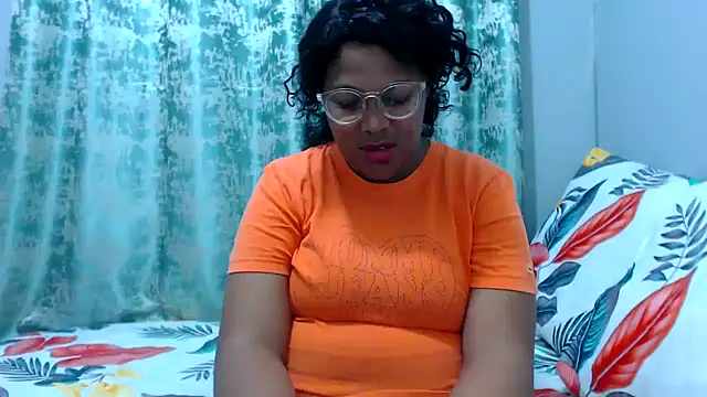 Teassa90 online show from October 2025 01:56:02 PM