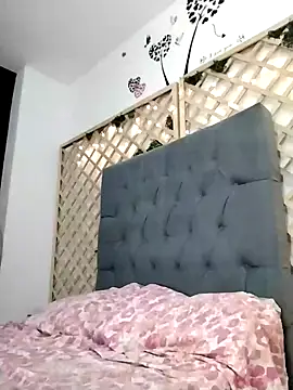 Mia WAll online show from January 2025 12:27:02 AM