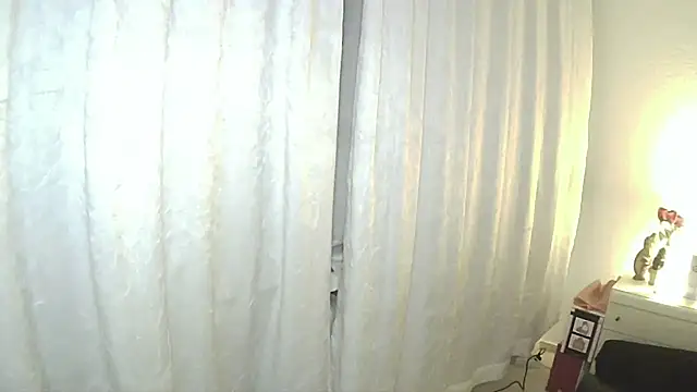 Snapshot of Sissy_Miss chatting on February 2026 06:25:01 PM Sissy Miss online show from February 2026 06:25:01 PM