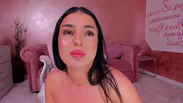 Snapshot of evanew_ chatting on February 2025 10:18:01 PM evanew online show from February 2025 10:18:01 PM