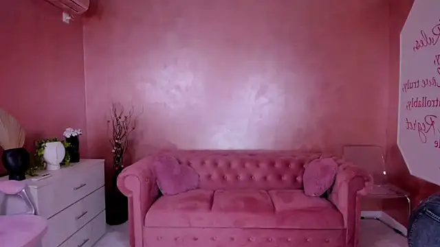 Snapshot of evanew_ chatting on February 2025 06:04:01 PM evanew online show from February 2025 06:04:01 PM