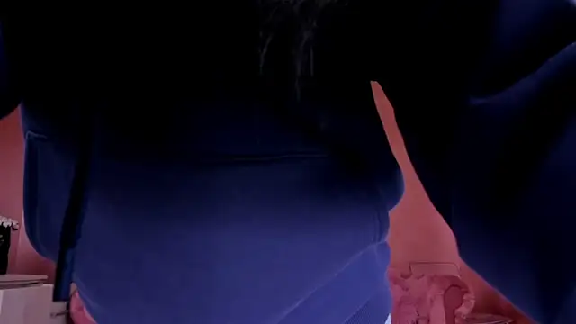 Snapshot of evanew_ chatting on March 2025 08:35:02 PM evanew online show from March 2025 08:35:02 PM