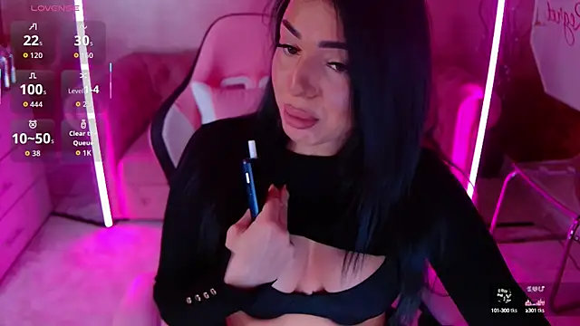 Snapshot of evanew_ chatting on October 2025 05:35:01 PM evanew online show from October 2025 05:35:01 PM