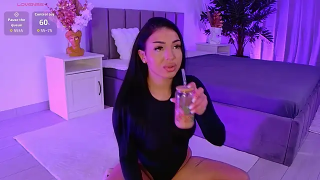 Snapshot of evanew_ chatting on February 2026 06:13:01 PM evanew online show from February 2026 06:13:01 PM