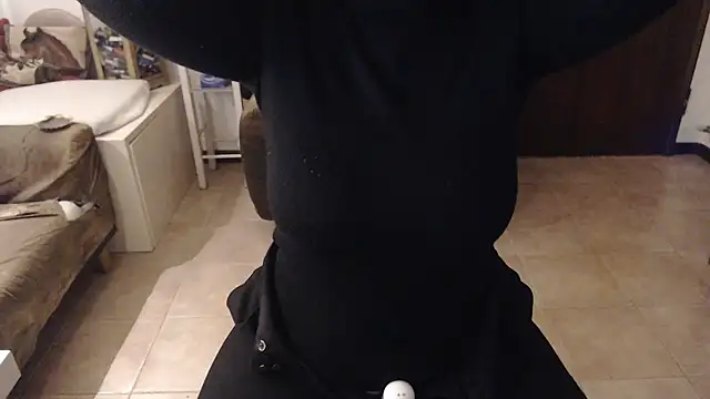 Snapshot of LasolitaAuri chatting on January 2025 10:22:01 PM LasolitaAuri online show from January 2025 10:22:01 PM