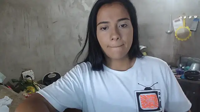 Coral0403 online show from October 2025 03:43:01 PM