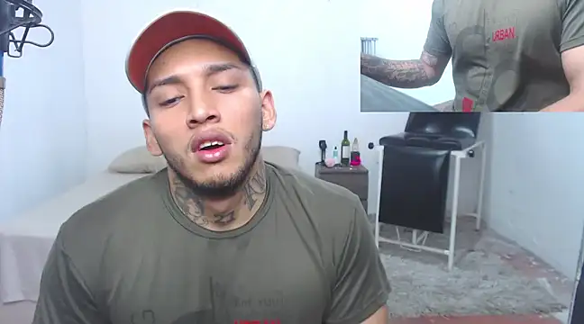 Snapshot of David_Adams2003 chatting on March 2025 01:40:01 PM David Adams2003 online show from March 2025 01:40:01 PM