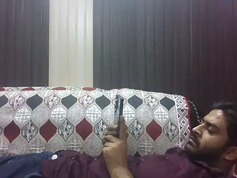 indihotguy online show from November 2025 11:33:01 AM