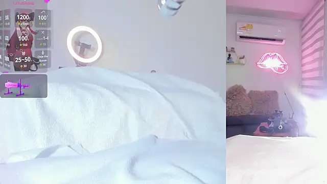 Maria Jones  online show from March 2026 01:43:02 AM