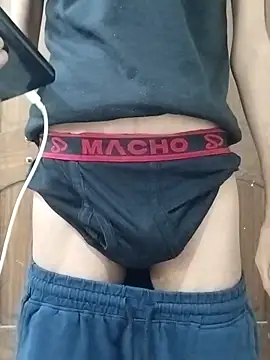 fakelove95 online show from November 2025 08:31:01 PM