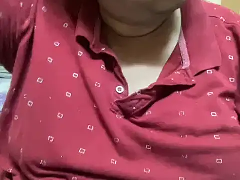 FatIndianBoy online show from December 2024 04:04:01 PM