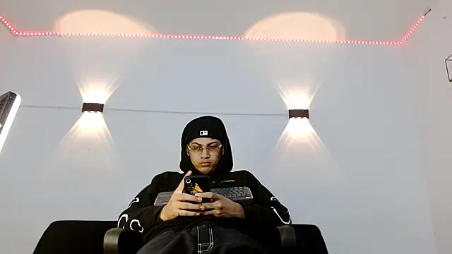 Br4ndxpimm online show from October 2025 07:52:01 PM