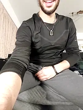 Snapshot of Levi_Latino chatting on November 2025 05:27:01 PM Levi Latino online show from November 2025 05:27:01 PM