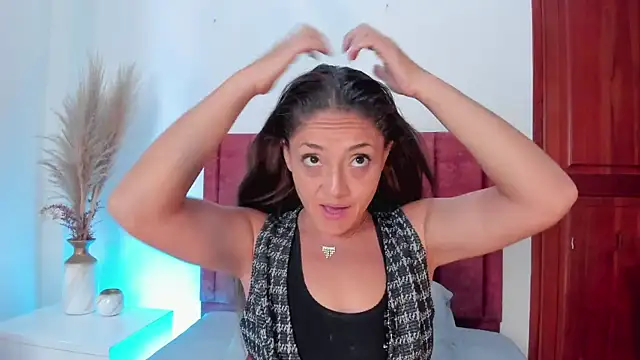 EloiseQuinn online show from September 2025 12:33:02 AM