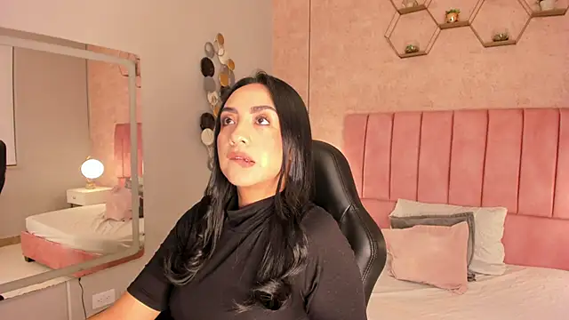 MAGIC AURORAA online show from March 2025 11:55:02 AM