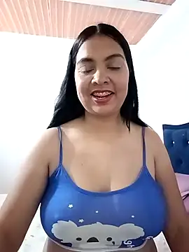 Brendabluee online show from February 2026 07:12:01 PM