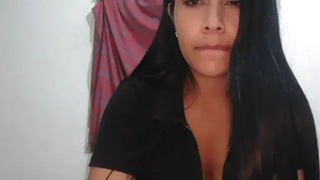 Snapshot of conejita_linda chatting on March 2026 04:02:02 AM conejita linda online show from March 2026 04:02:02 AM
