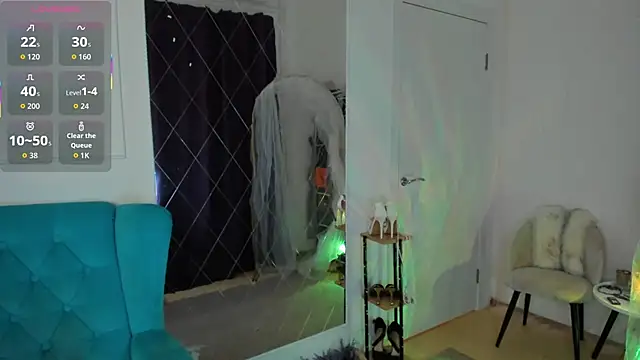 Lina Bennet online show from April 2026 01:14:01 AM