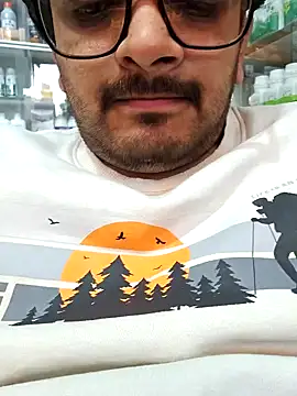 Snapshot of pyasevickybabu563 chatting on March 2025 03:13:02 PM pyasevickybabu563 online show from March 2025 03:13:02 PM